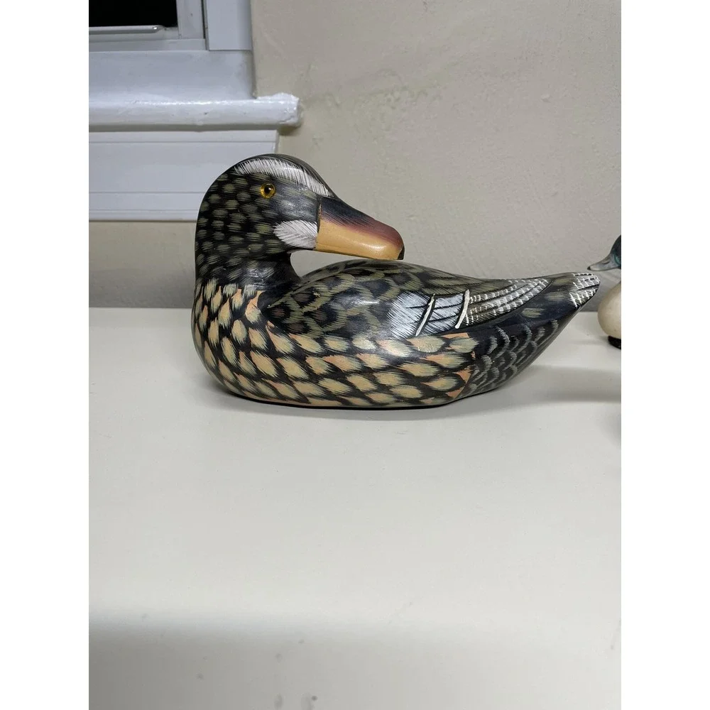 N/A vintage corwed